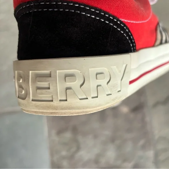 Burberry Super Runway Somerton & Red Low Top Sneakers 🔥 - Picture 9 of 9